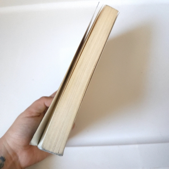 Harry Potter and the Prisoner of Azkaban Paper Back Book - Picture 6 of 7